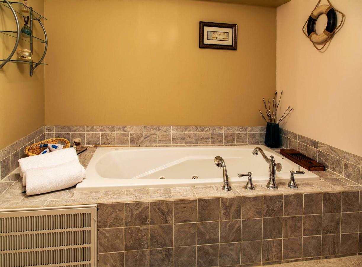 Shane Acres Country Inn Juneau Extérieur photo